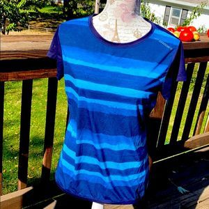 Brooks Run Happy T-shirt Top Size Small